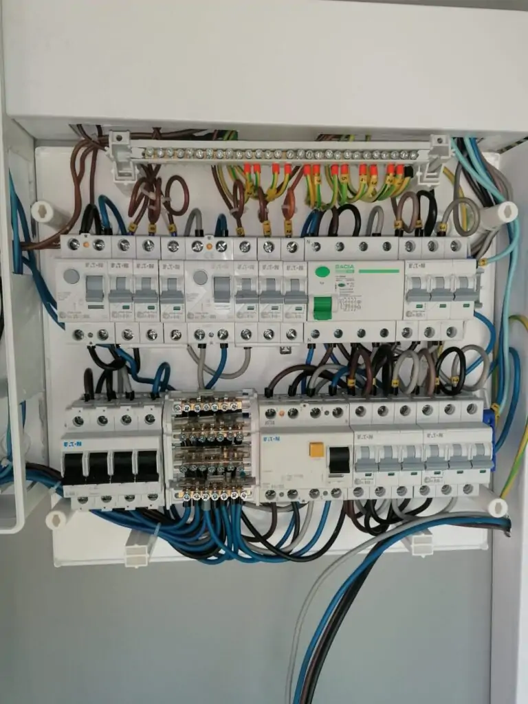 Instalacje elektryczne – realizacja 7